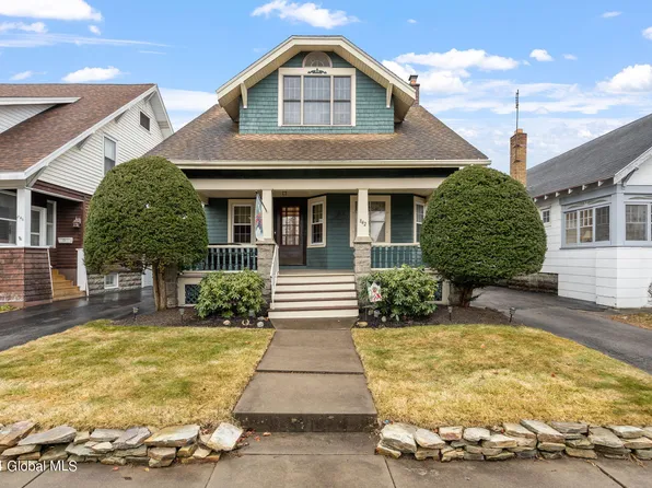 842 Pinewood Avenue, Schenectady, NY 12309