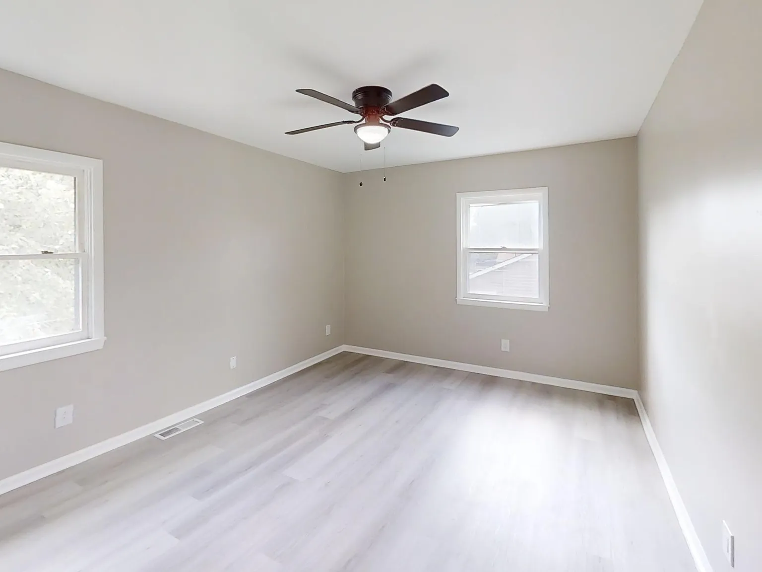 2401 Phoenix Drive - 1 — Photo 4