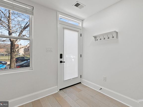 4th image of 1510 10th St NW