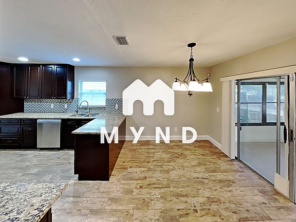 4th image of 423 Regal Park Dr