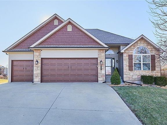 2nd image of 707 Tomahawk Ct