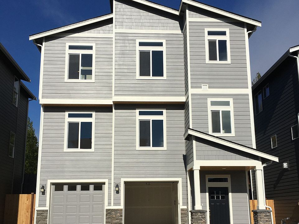 1st image of 642 NW Gardenia Way