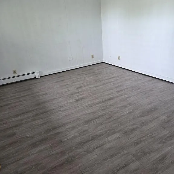 1190 Division St #3 — Photo 3