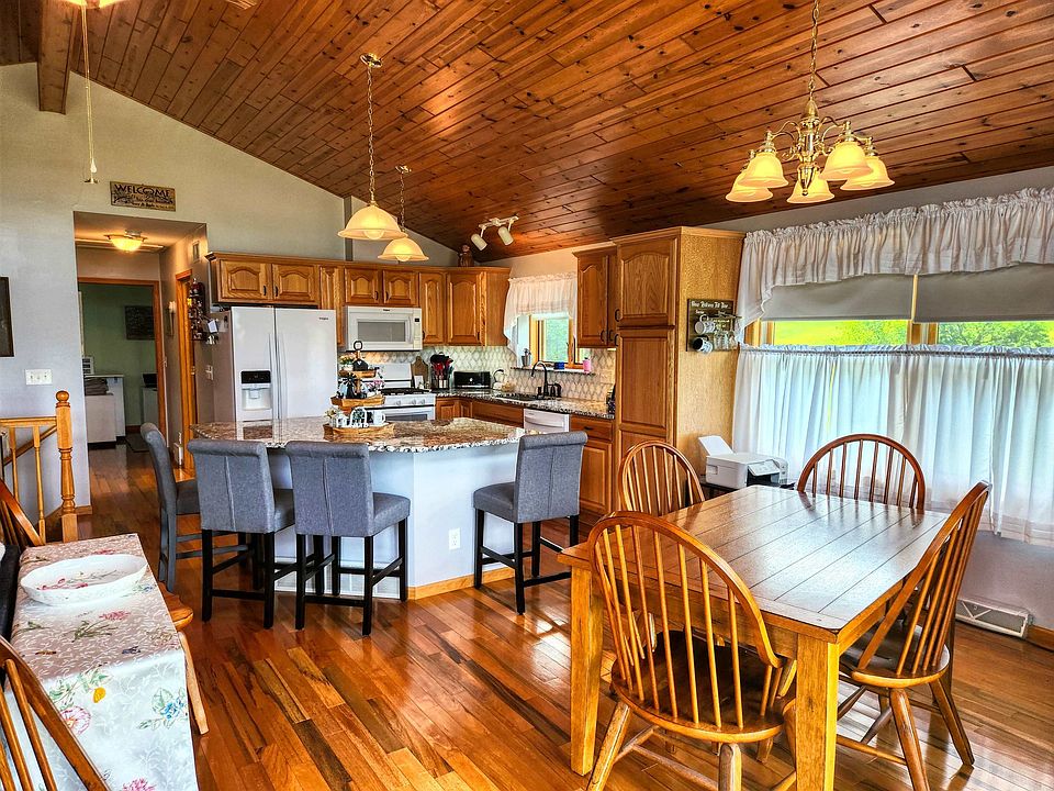 13th image of this home