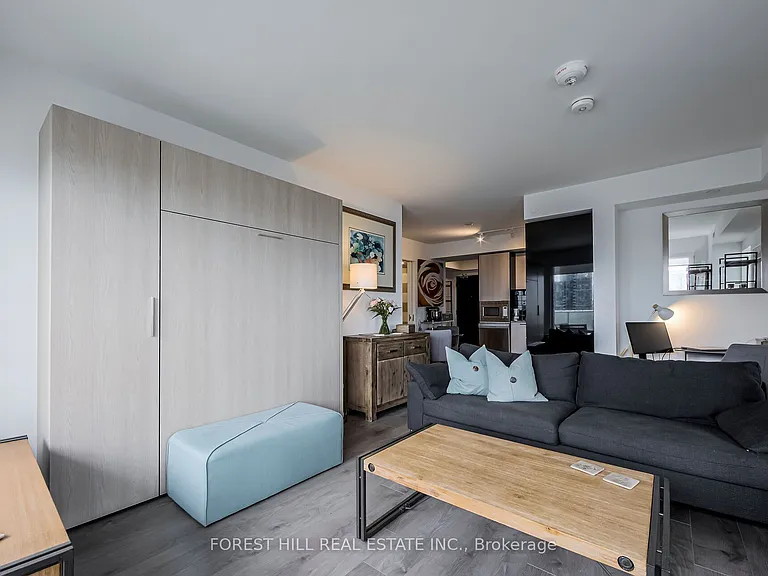501 Yonge St #3809 — Photo 17