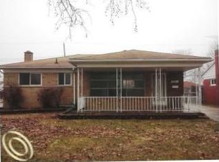 25074 Chernick St, Taylor, MI 48180