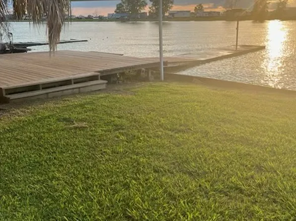 2054 Pelican Isle Dr, Kerens, TX 75144