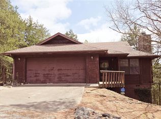 5 Apache Dr, Holiday Island, AR 72631