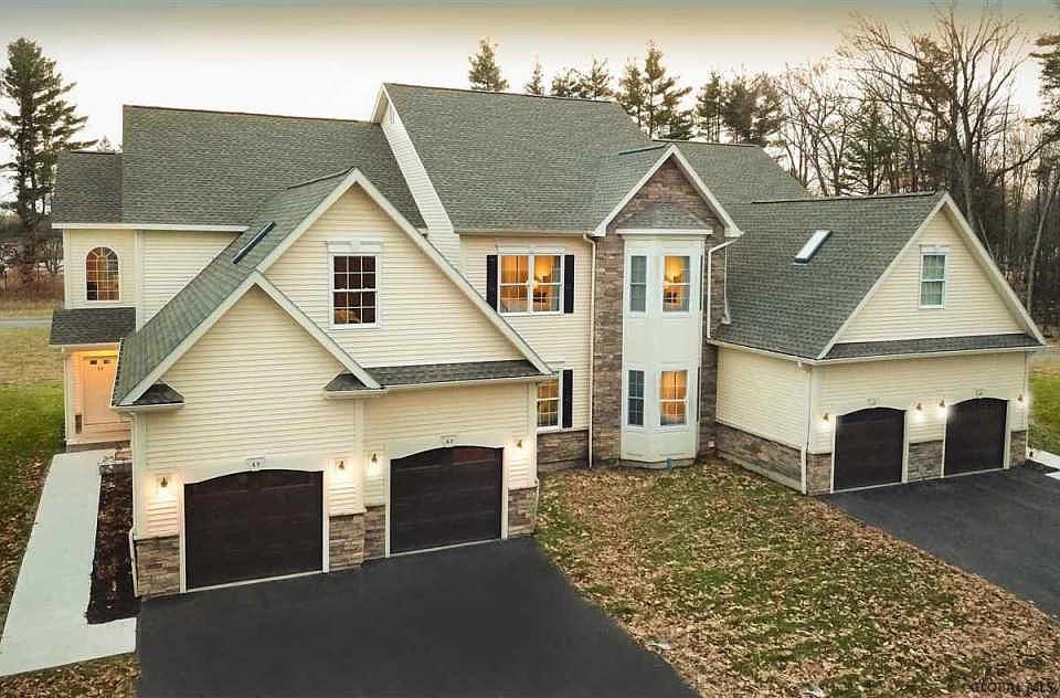 1st image of 52 Anthony Dr