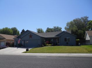 3270 Hammer St, Klamath Falls, OR 97603