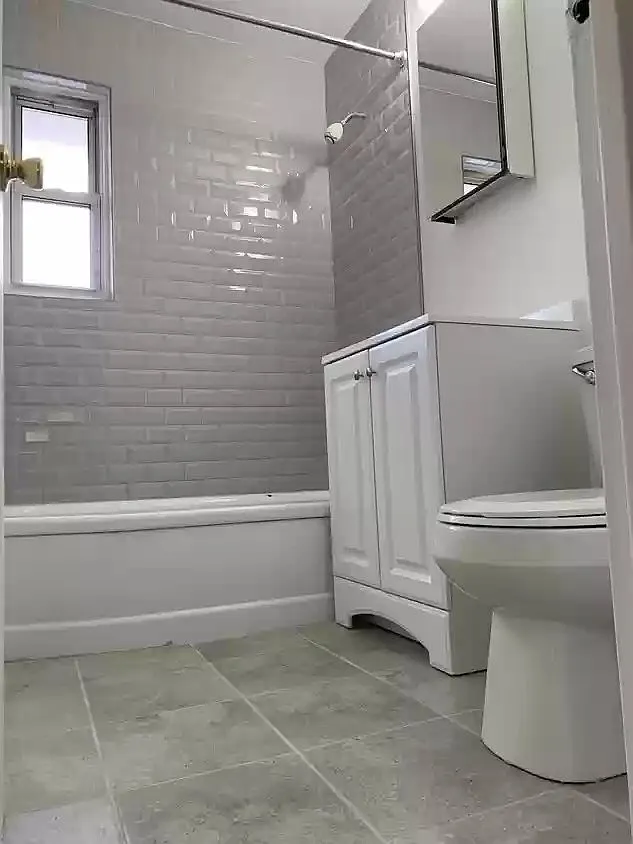 2 bed, 1.0 bath, $3,300 — Photo 4