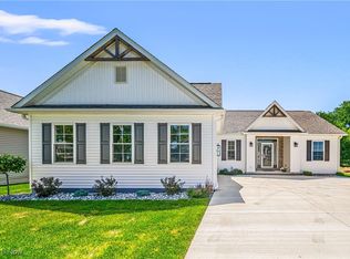 973 Lake Rd, Conneaut, OH 44030