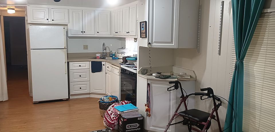 1st image of 1610 W Bay Dr #106
