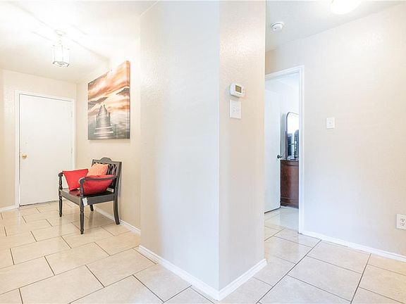 5th image of 5845 Parkview Hills Ln