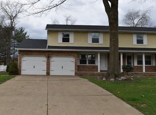 5341 Johnnycake Rdg NE, Canton, OH 44705