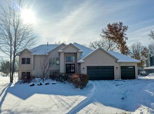 7447 213th St N, Forest Lake, MN 55025