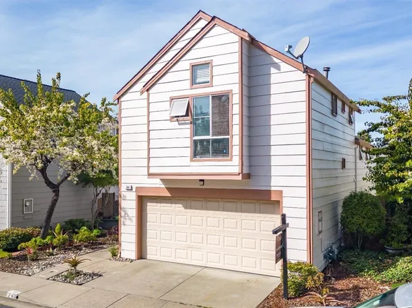240 Ruby Ln, Vallejo, CA 94590