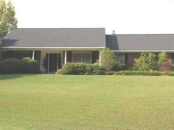 203 Honeysuckle Dr, Enterprise, AL 36330