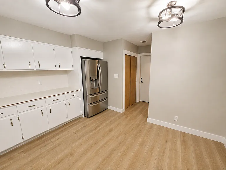 3600 Goetz Dr — Photo 14