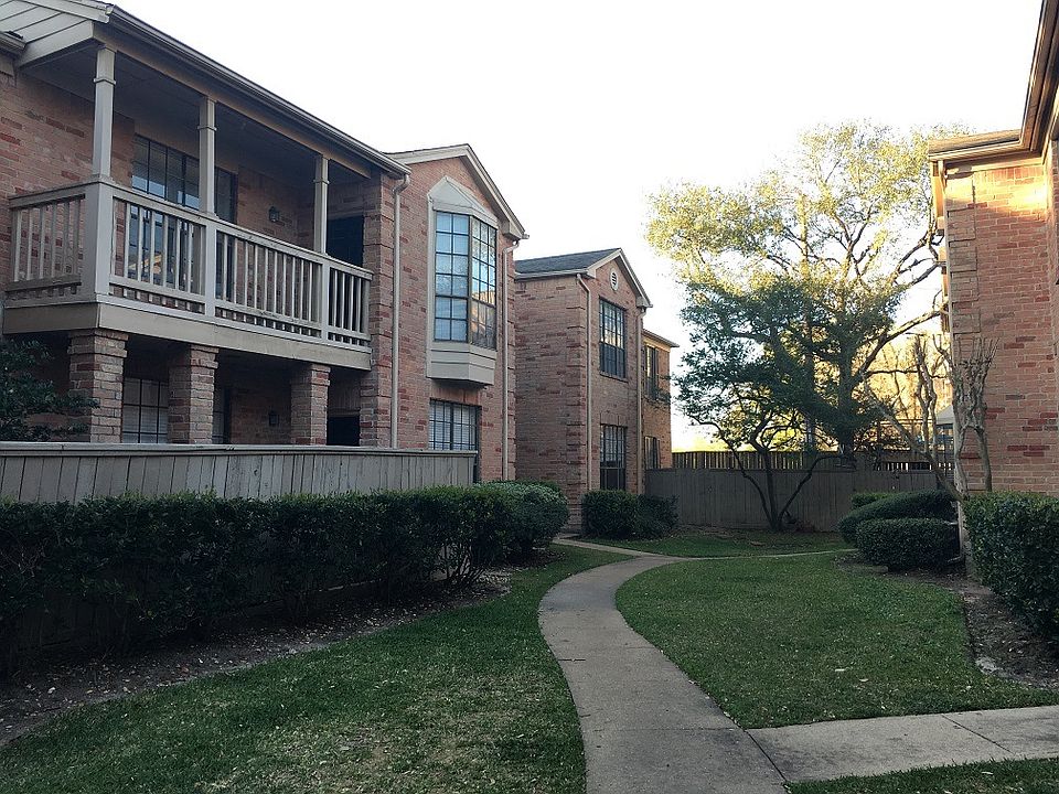1st image of 2255 Braeswood Park Dr APT 122