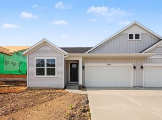 6596 SW Bellflower Dr SW #10, Zeeland, MI 49464