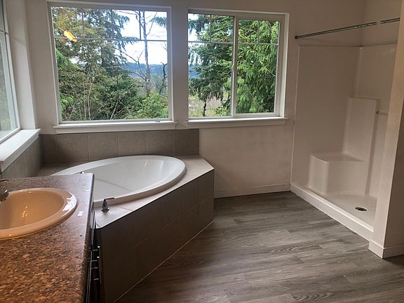 4th image of 311 50th St SE
