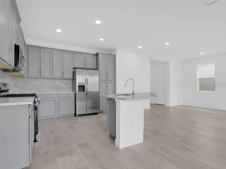 6214 Sea Amber Ln — Photo 12