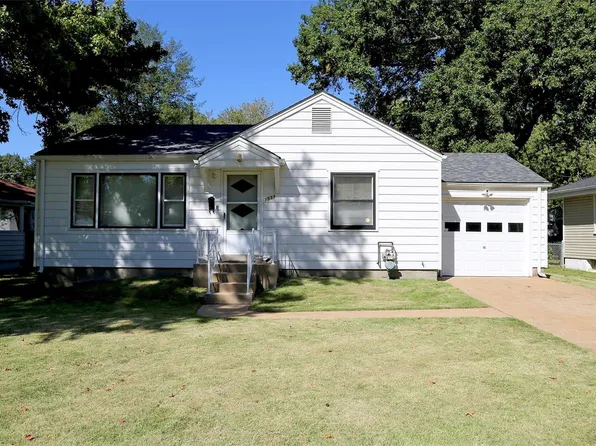 1533 Attica Dr, Saint Louis, MO 63137