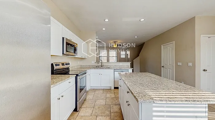1407 N 79th Ln — Photo 11