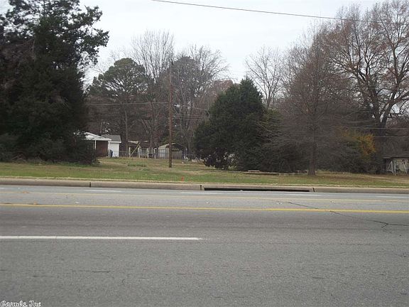 3rd image of 300 N 1st St