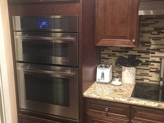 5th image of 727 W Caribbean Ln