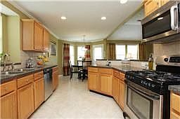 2nd image of 6606 Amberfield Ln