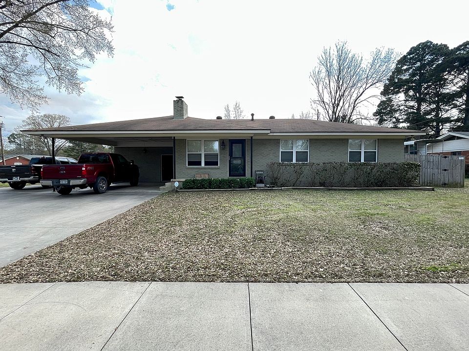 1st image of 1501 Bradley Ln