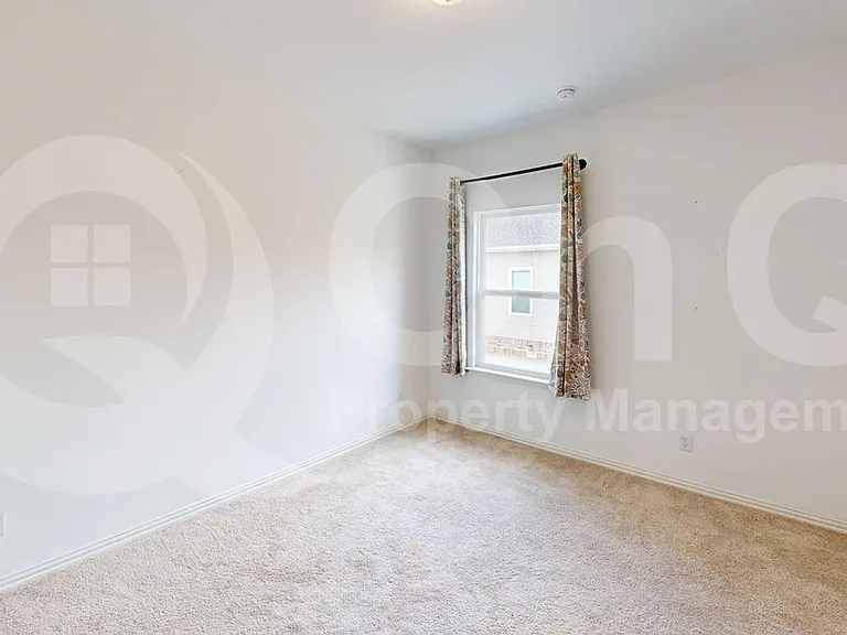7506 Edgeware Rd — Photo 13