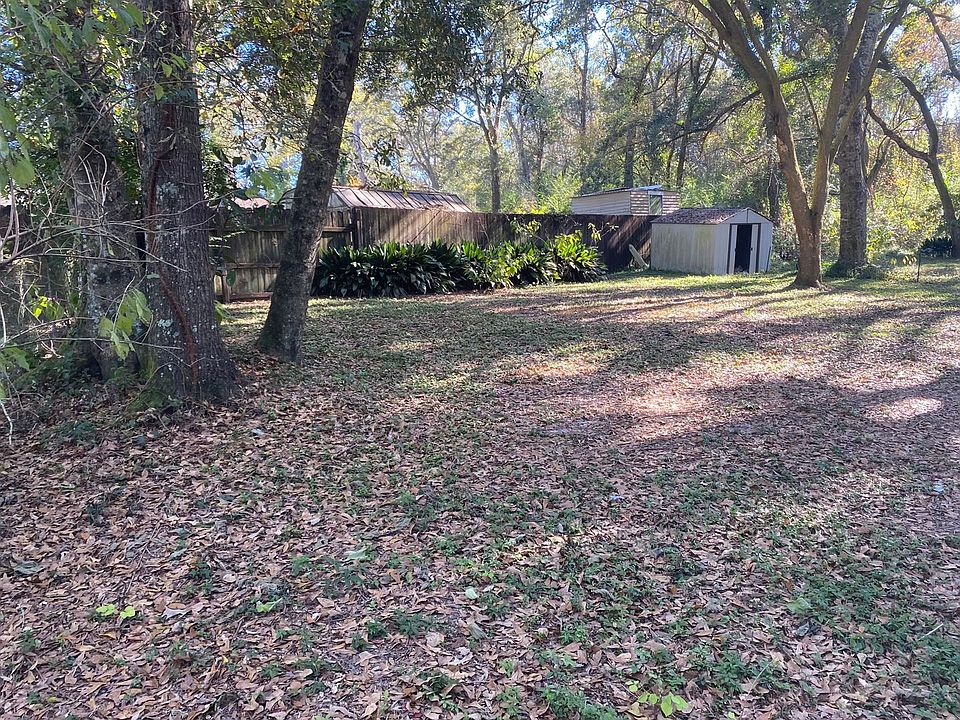 1st image of 1198 Woodlake Dr