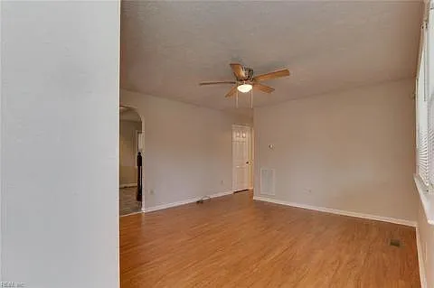 440 Seaboard Ave — Photo 8