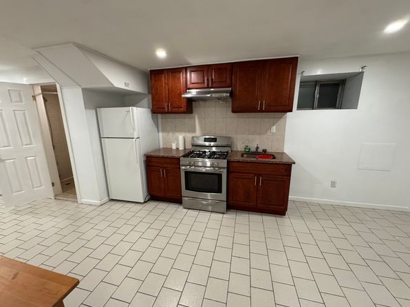 (undisclosed Address)