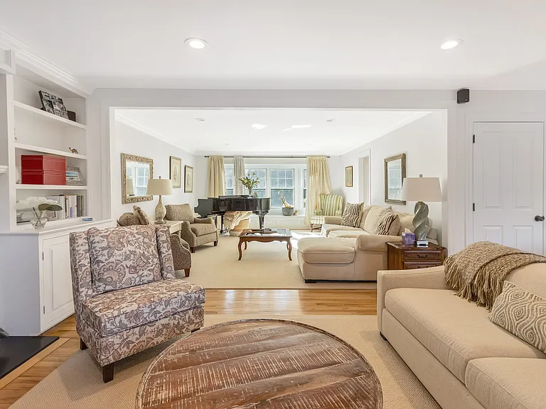 435 Luptons Point Rd — Photo 12