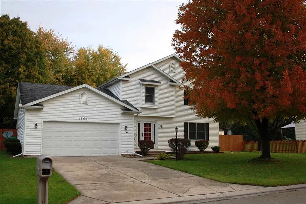 11663 Cross Cut Dr photo 1