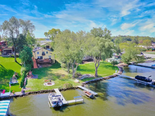 520 Bald Knob Rd, Johnsburg, IL 60051