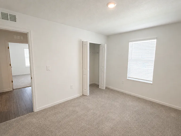 8283 SW 42nd Cir — Photo 12