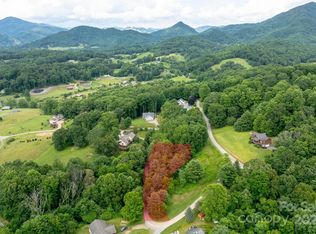 40 Sedgefield Pl, Clyde, NC 28721