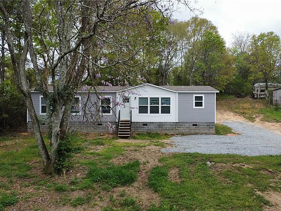 2nd image of 121 Lee Road 597