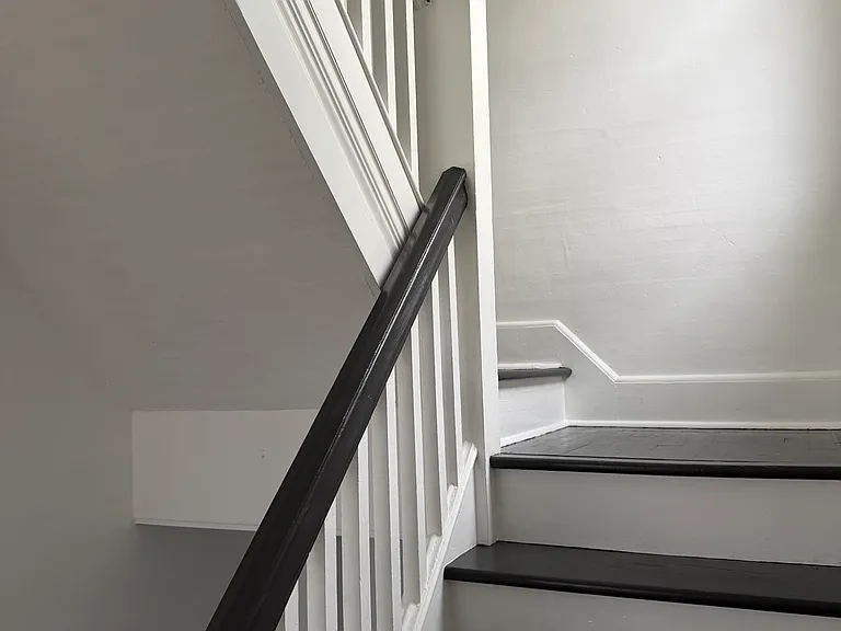 115 Melrose Ave S #2 — Photo 8