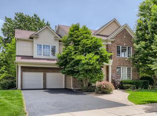 2481 Overview Dr, Buffalo Grove, IL 60089