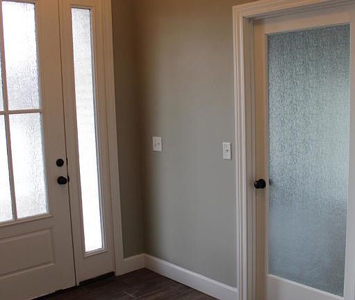 4th image of 1403 Pleasant Valley Dr