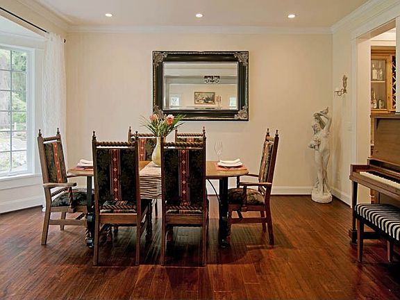 Formal Dining