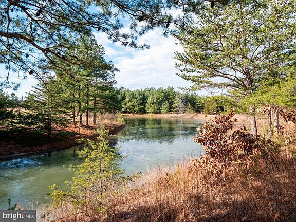 3rd image of 1580 Wardensville Grn