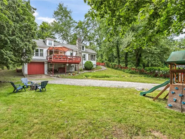 49 Johnson Street, Lake Peekskill, NY 10537