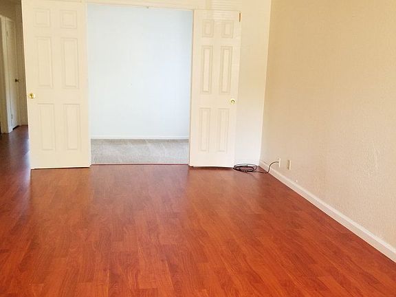 3rd image of 5013 Venuto Way